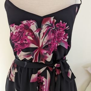 Floral asymmetrical Guess dress